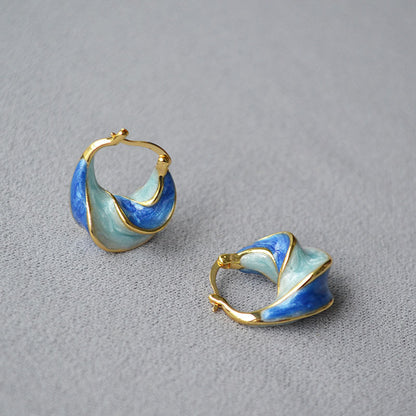 Charming Piece for Any Occasion
