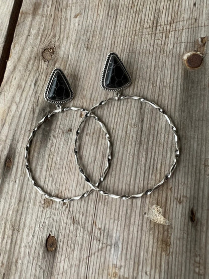 Elegant Silver Earring for Every Occasion
