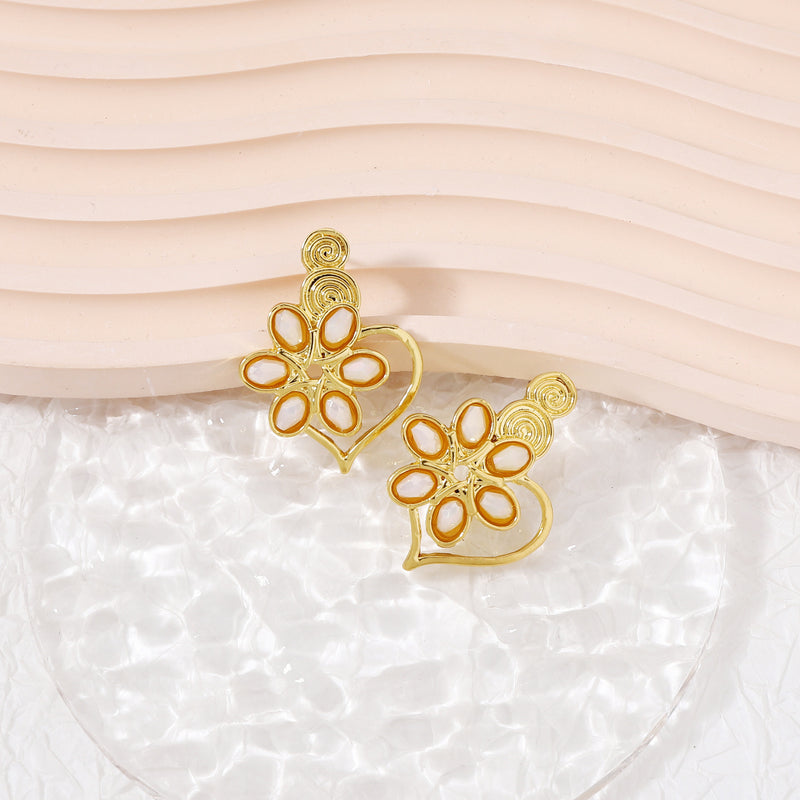 Classic Earring with Timeless Appeal