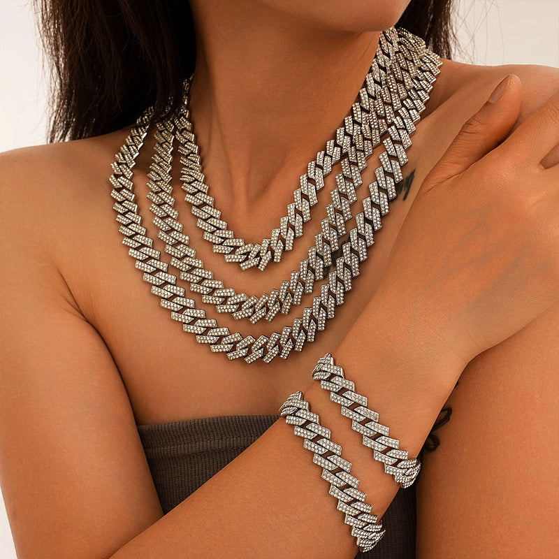 Classic Necklace with Timeless Appeal