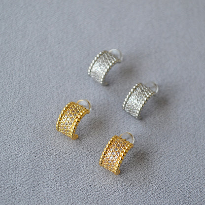 Romantic Silver Earring for Special Moments
