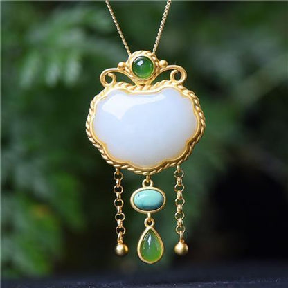 Stunning Silver Pendant for Daily Wear