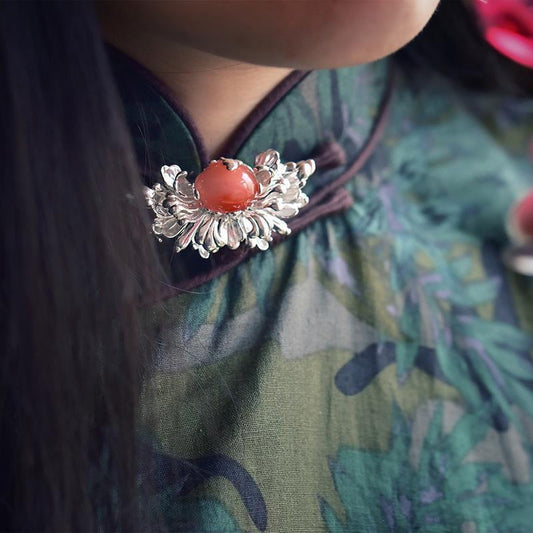 Beautiful Gold Piece with Unique Style