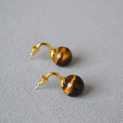 Romantic Gold Earring for Special Moments