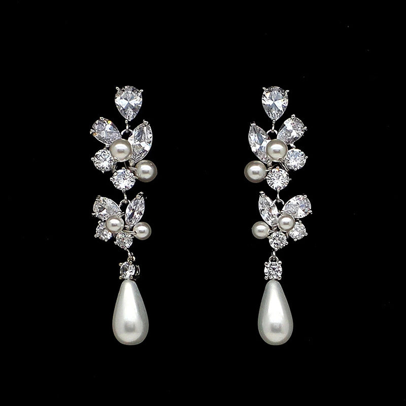 Beautiful Pearl Earring with Unique Style