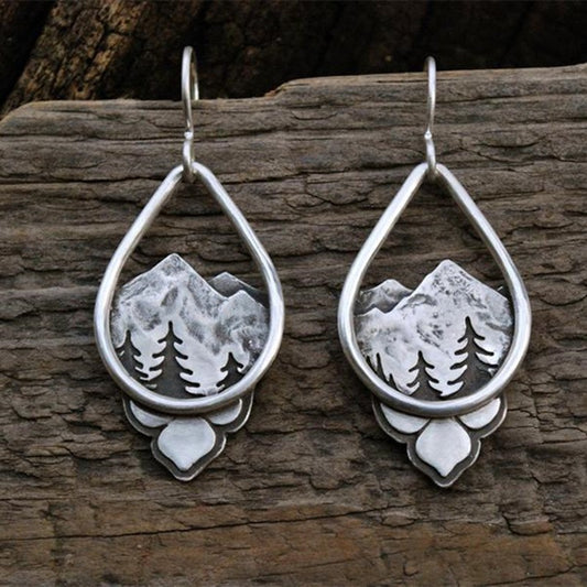 Charming Earring for Any Occasion