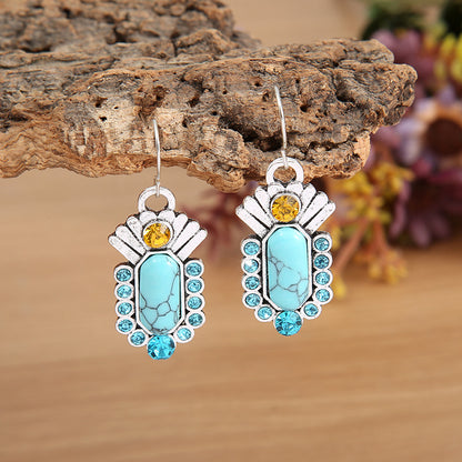 Beautiful Silver Earring with Unique Style