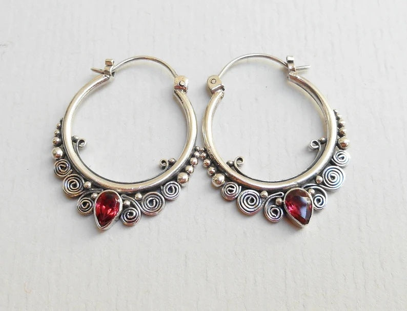 Charming Earring for Any Occasion