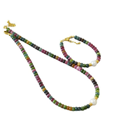 Beautiful Pearl Necklace with Unique Style