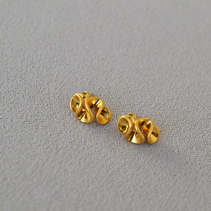 Elegant Gold Earring for Every Occasion