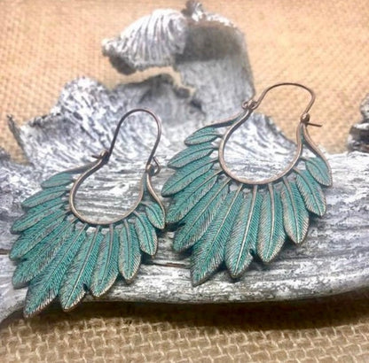 Romantic Gold Earring for Special Moments