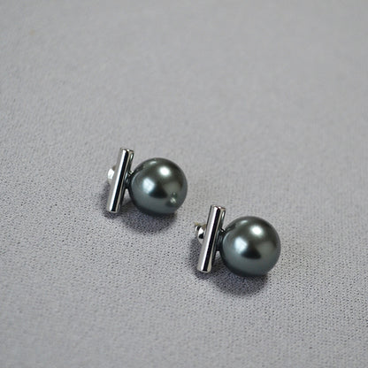 Romantic Silver Earring for Special Moments