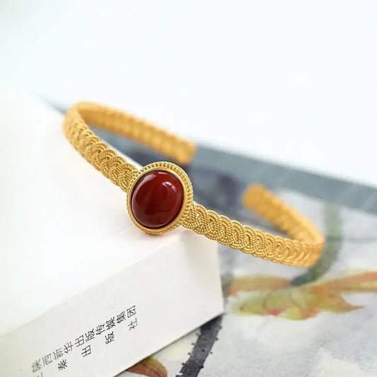 Stunning Gold Bracelet for Daily Wear