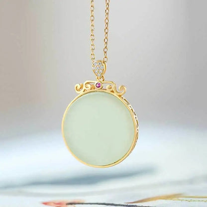 Charming Silver Necklace for Any Occasion