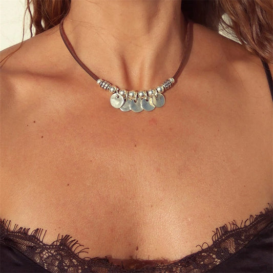 Stunning Necklace for Daily Wear
