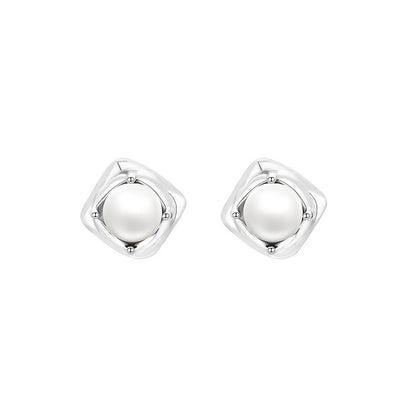 Delicate Artisan Pearl Earring