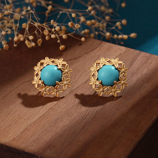 Stunning Gold Earring for Daily Wear