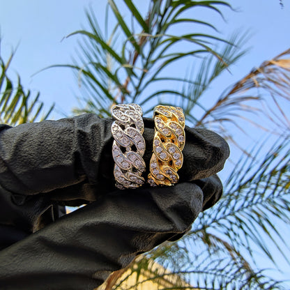 Elegant Gold Chain for Every Occasion