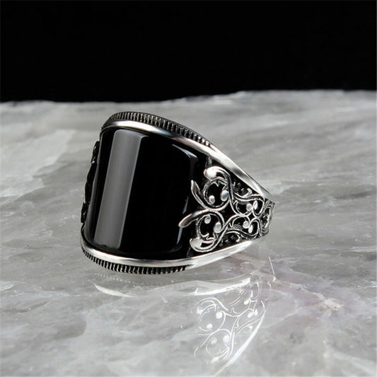 Classic Ring with Timeless Appeal
