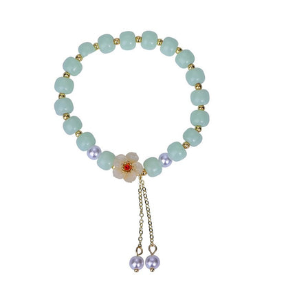 Classic Silver Bracelet with Timeless Appeal