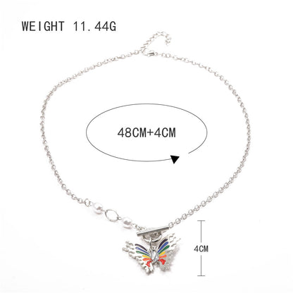 Beautiful Pearl Necklace with Unique Style