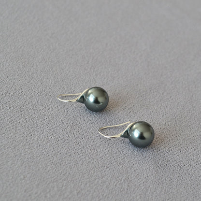 Elegant Silver Earring for Every Occasion
