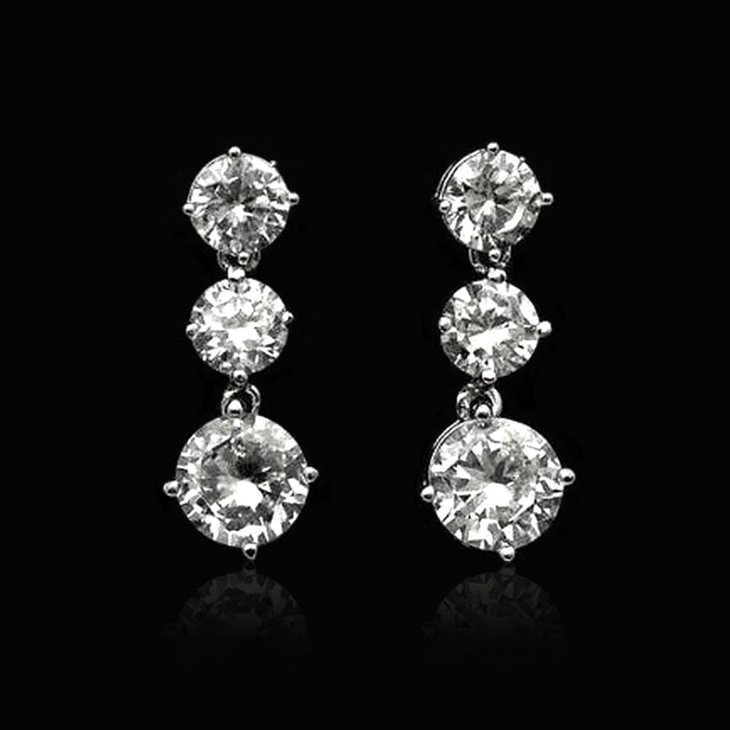 Charming Earring for Any Occasion
