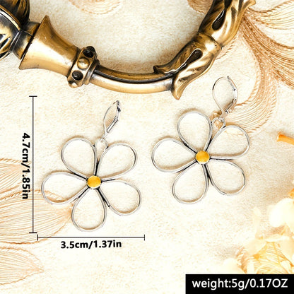 Stunning Earring for Daily Wear