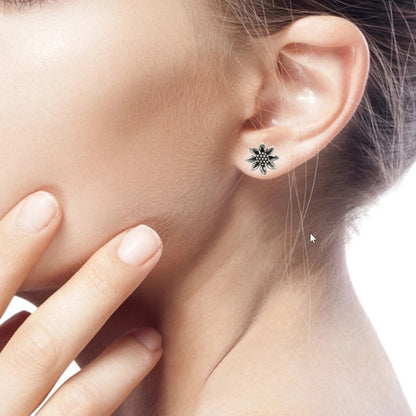 Charming Piece for Any Occasion