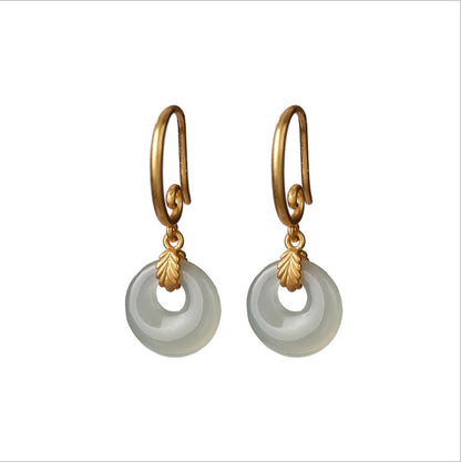 Romantic Silver Earring for Special Moments