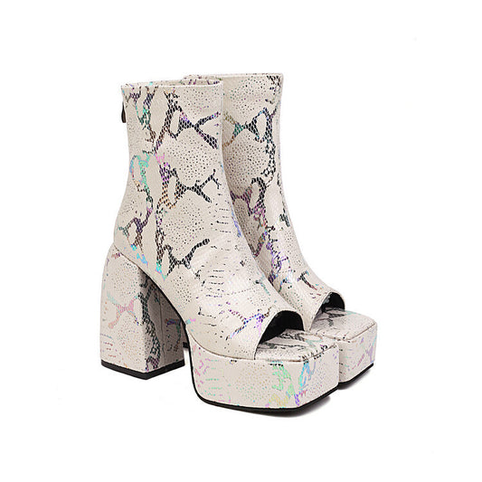 Chic Orthopedic Sandals with Unique Design