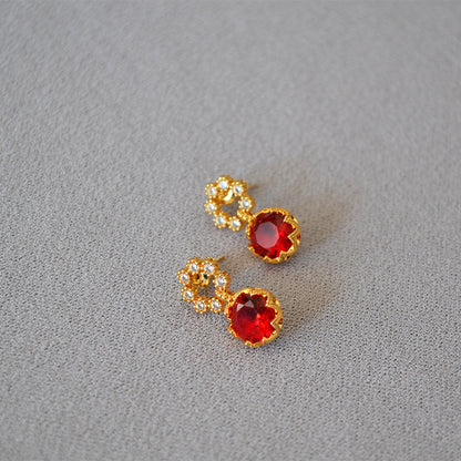 Romantic Silver Earring for Special Moments