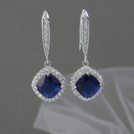 Charming Earring for Any Occasion