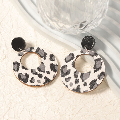 Beautiful Earring with Unique Style
