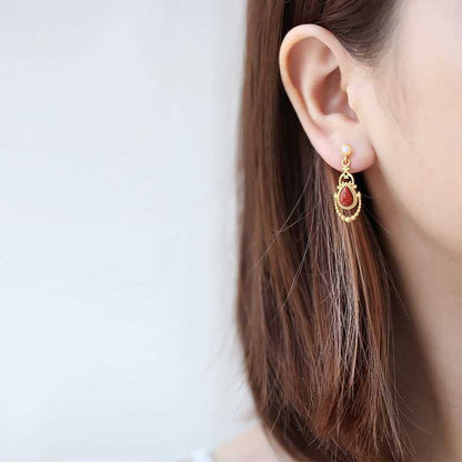 Elegant Gold Earring for Every Occasion