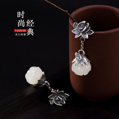 Charming Silver Earring for Any Occasion