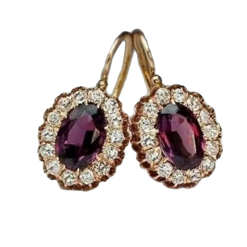 Beautiful Gold Earring with Unique Style