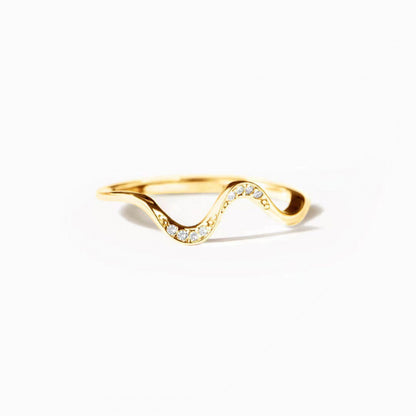 Charming Piece for Any Occasion