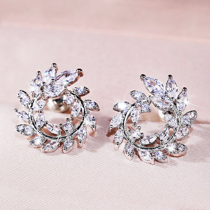 Charming Earring for Any Occasion