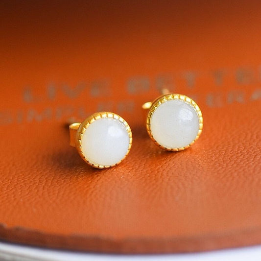 Romantic Silver Earring for Special Moments