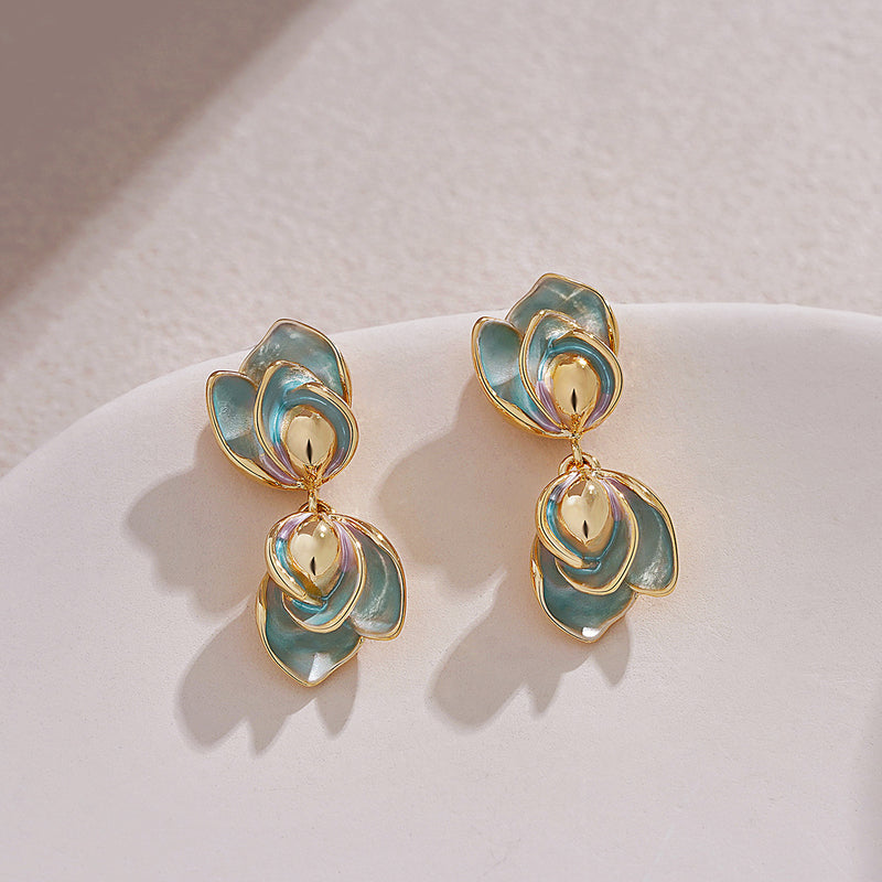 Charming Earring for Any Occasion