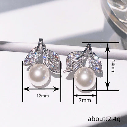 Stunning Pearl Earring for Daily Wear