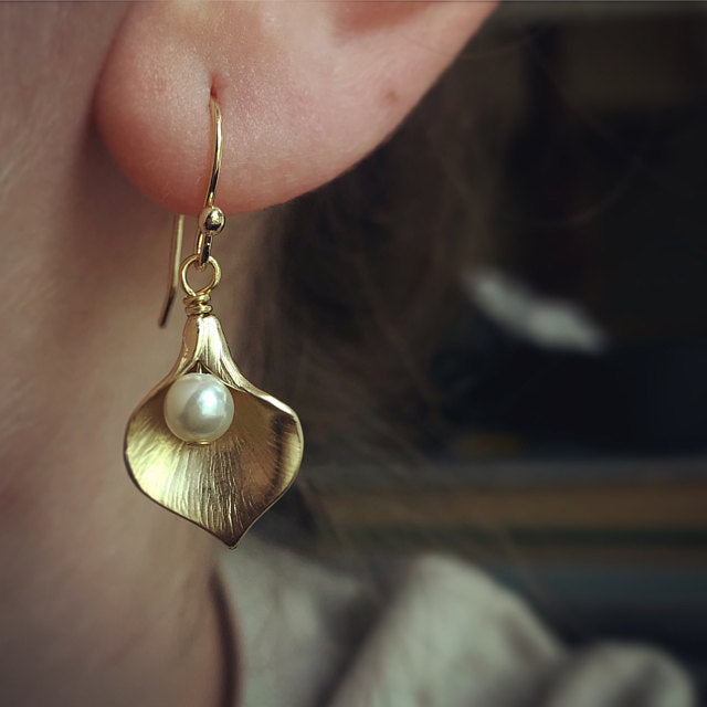 Beautiful Pearl Earring with Unique Style