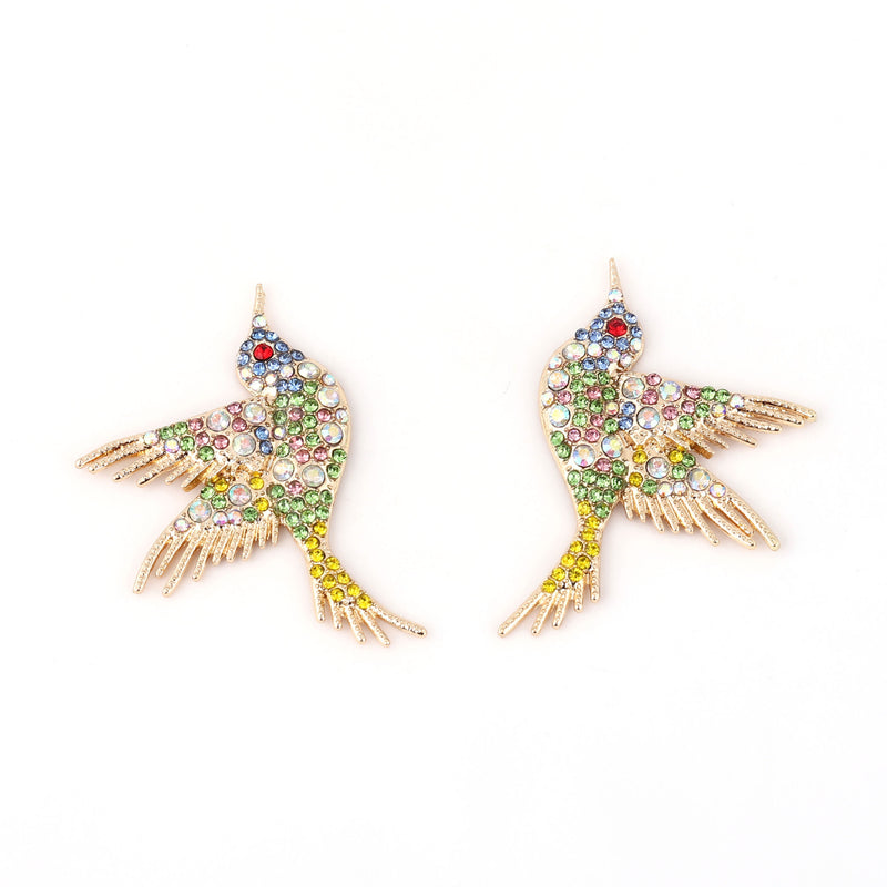 Charming Gold Earring for Any Occasion