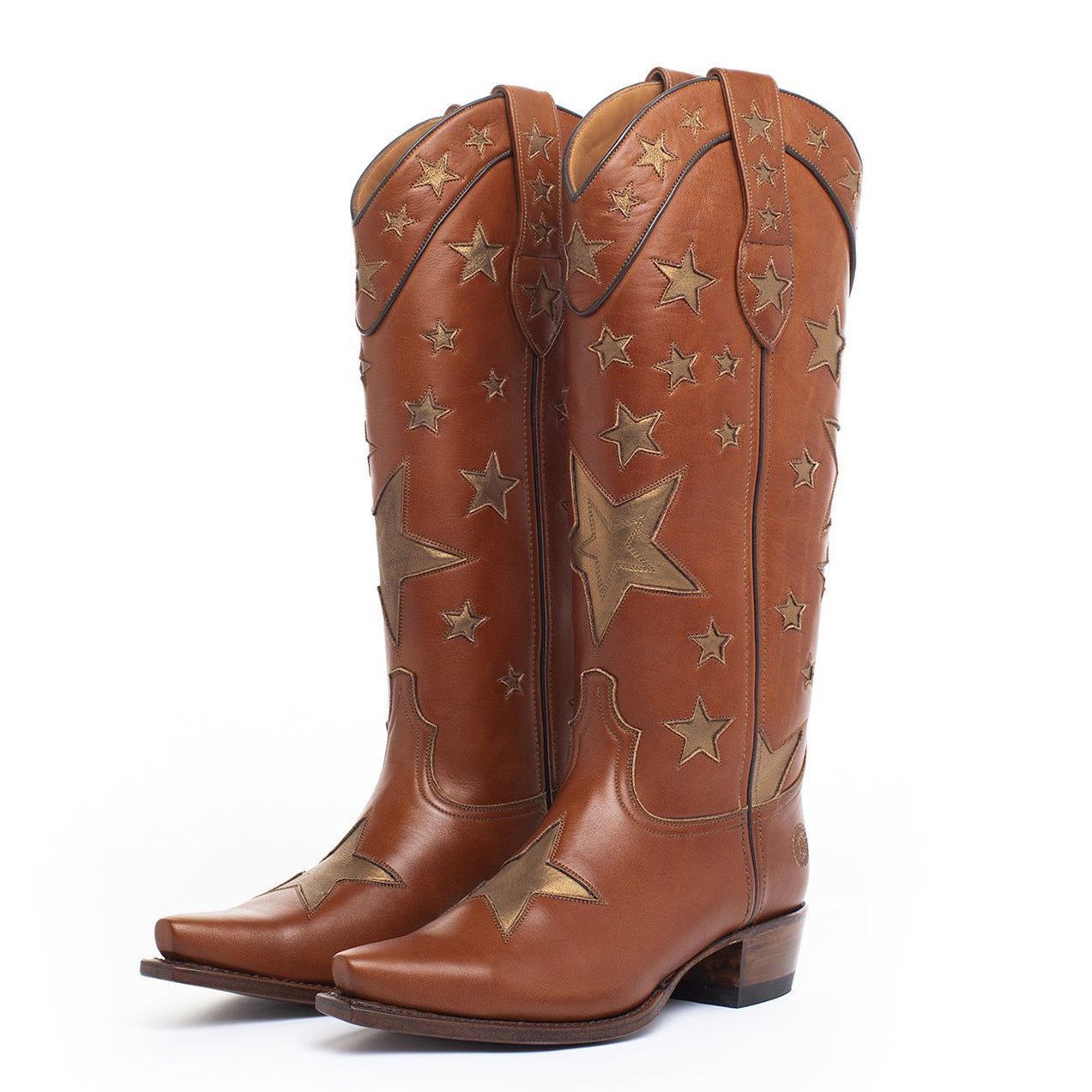 Graceful Orthopedic Boots for Modern Look