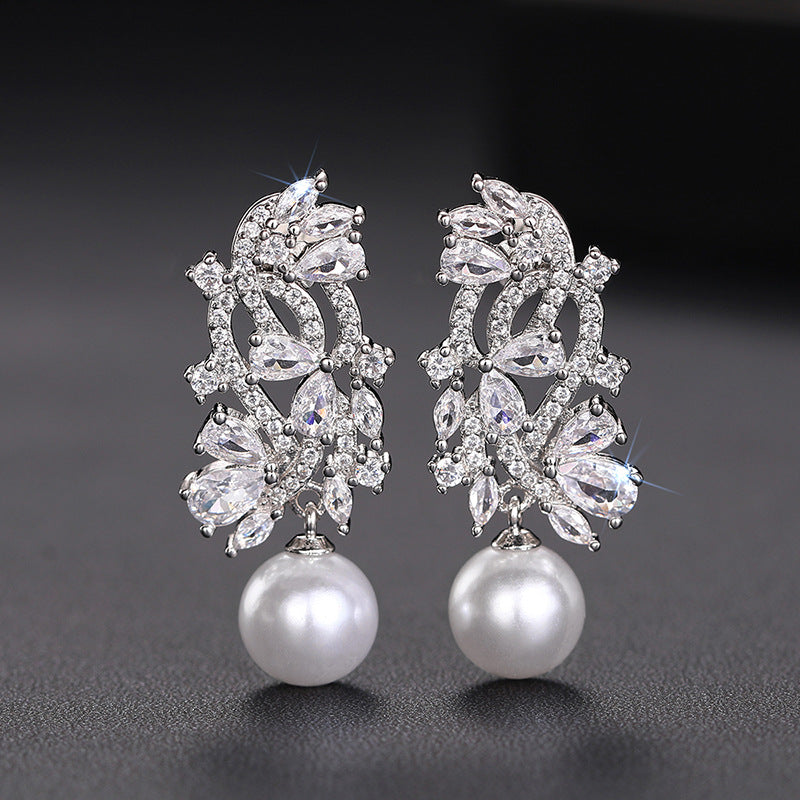 Beautiful Pearl Earring with Unique Style