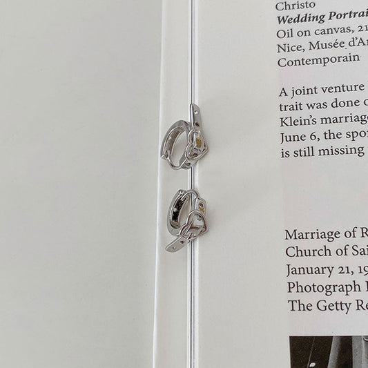 Charming Earring for Any Occasion
