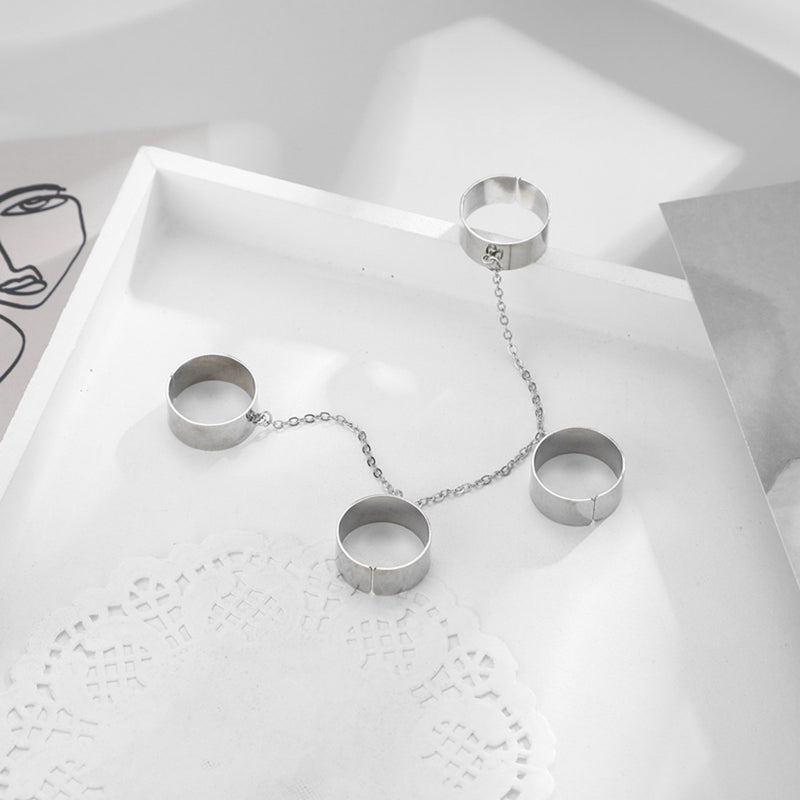 Classic Chain with Timeless Appeal