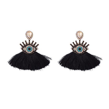 Charming Piece for Any Occasion