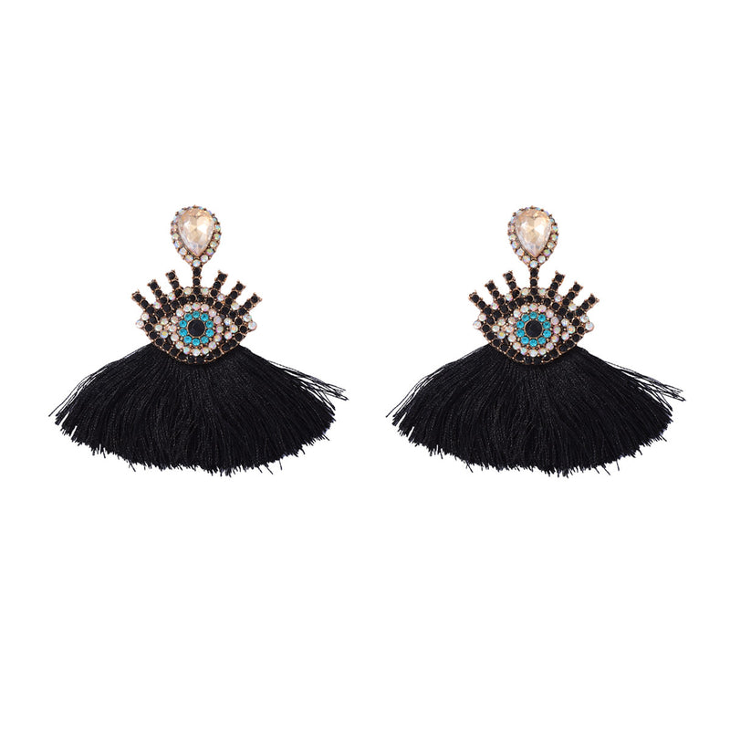 Charming Piece for Any Occasion